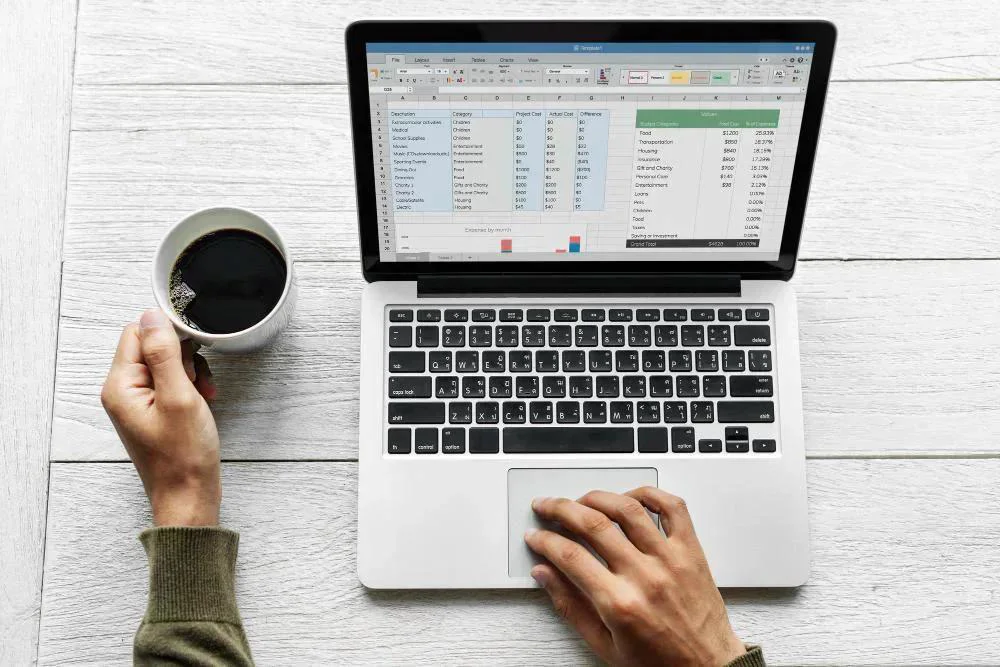 E-Invoicing in Malaysia: Benefits, Challenges, and Compliance Strategies for 2025